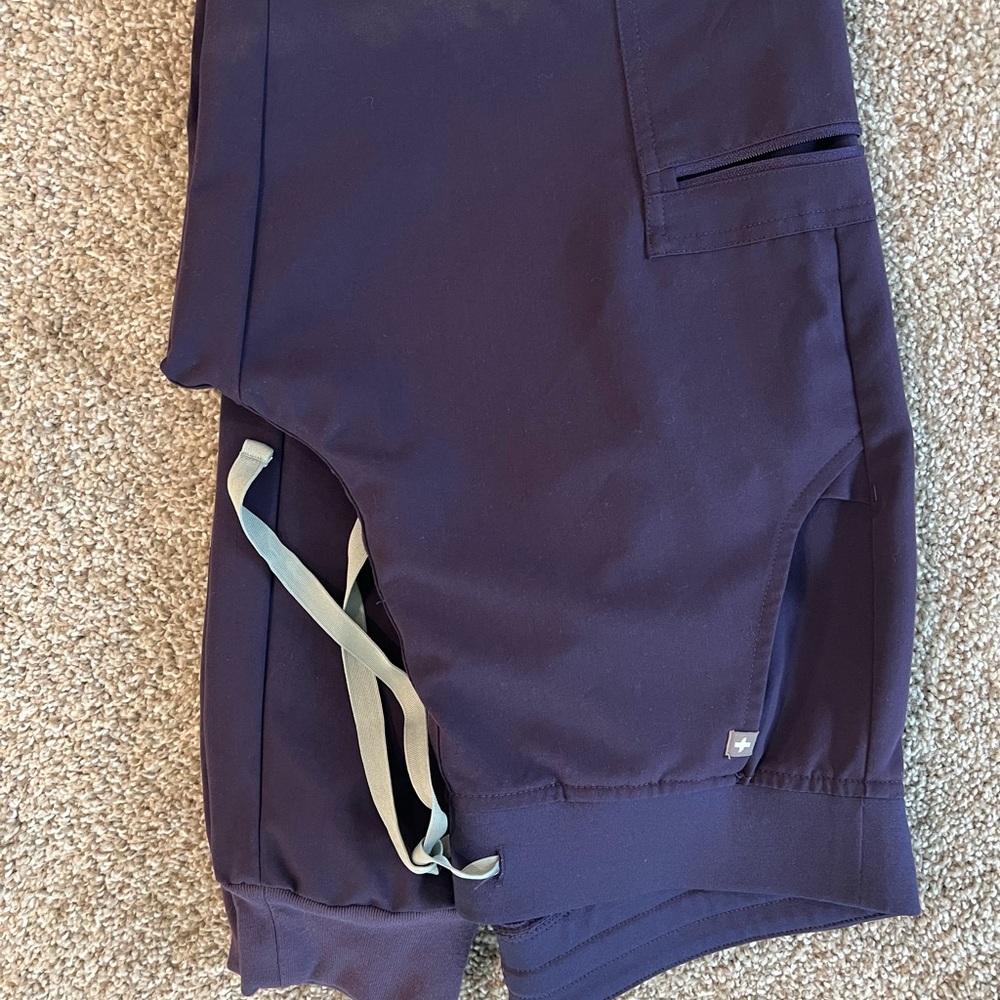 Figs purple shadow Zamora jogger medium
